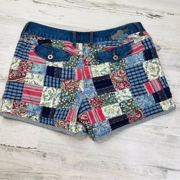 Lucky Brand quilted patchwork denim shorts - Picture 2 of 16
